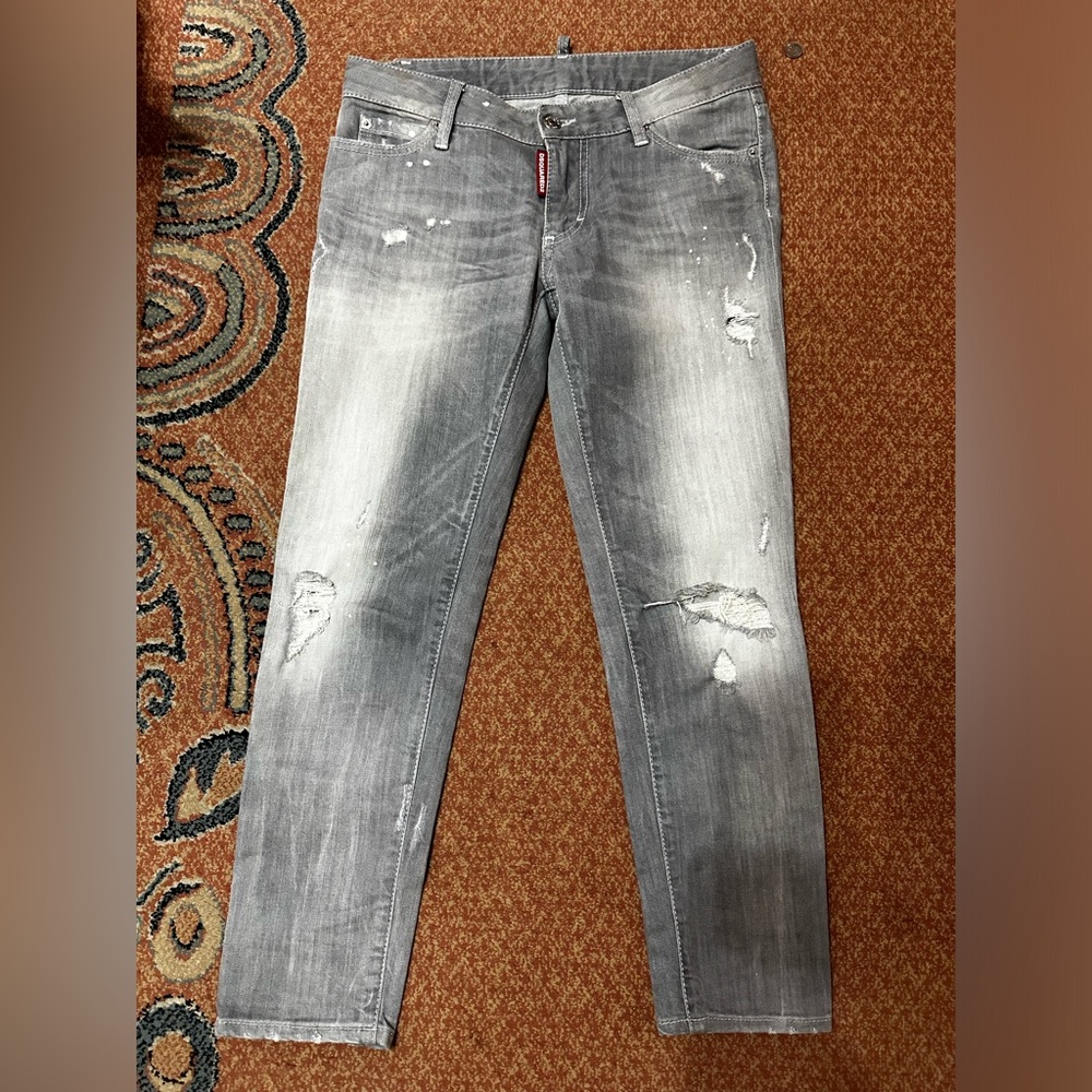 Dsquared2 women low cut jeans size 40.